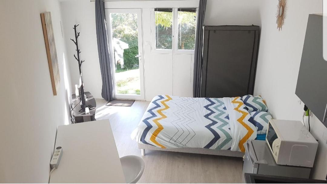 Апартаменты Studio Cozy Tout Confort Chez L'Habitant Ла-Рош-сюр-Йон Экстерьер фото